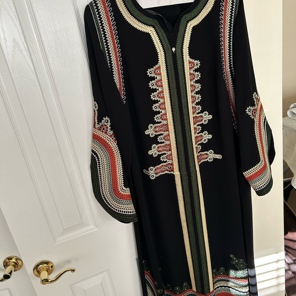 Chic Black Embroidered Long Sleeve Dress
Bust is 20 inches